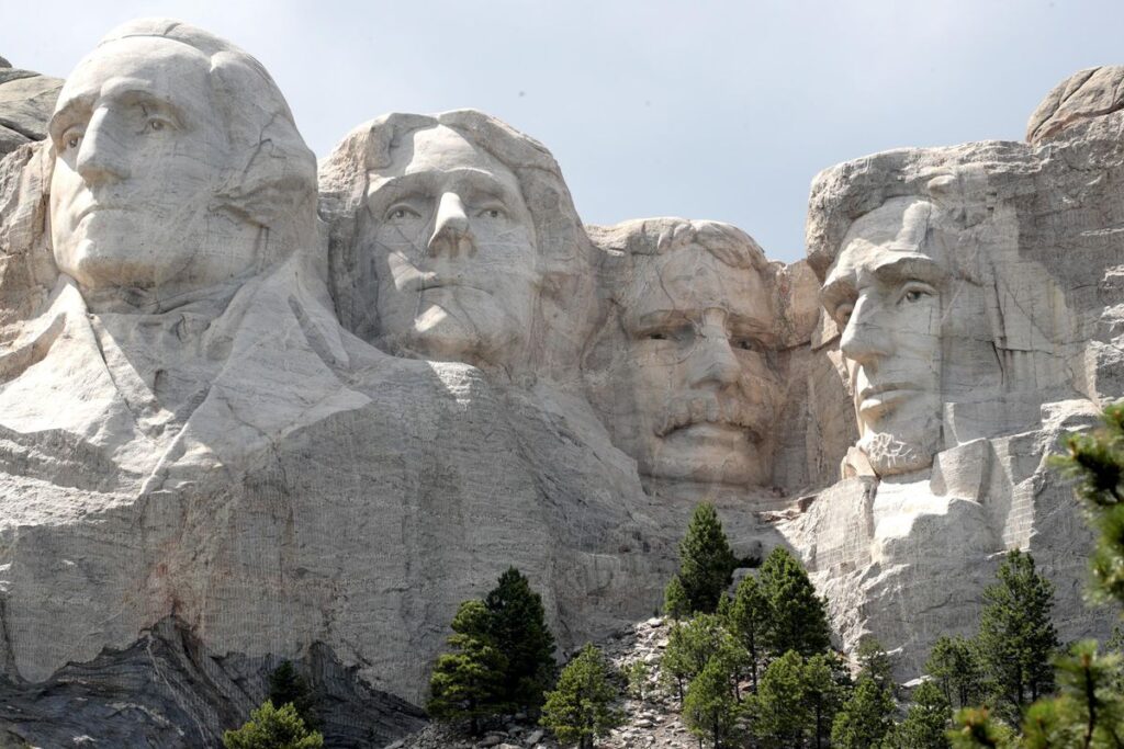 Mount-Rushmore